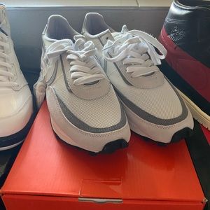 Nike Sacai summit white size 13